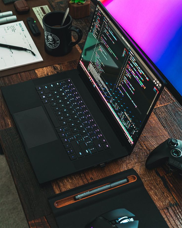 Notebook para programação e caderno para anotação